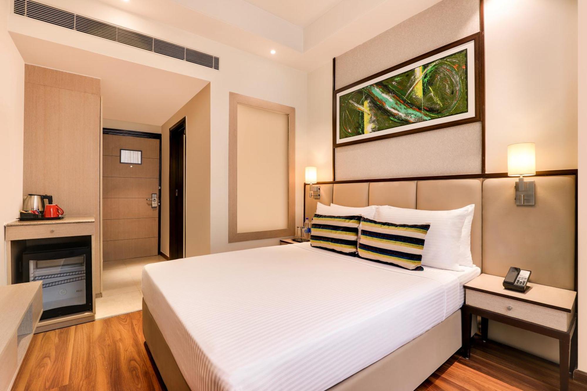נוידה Sandal Suites By Lemon Tree Hotels מראה חיצוני תמונה