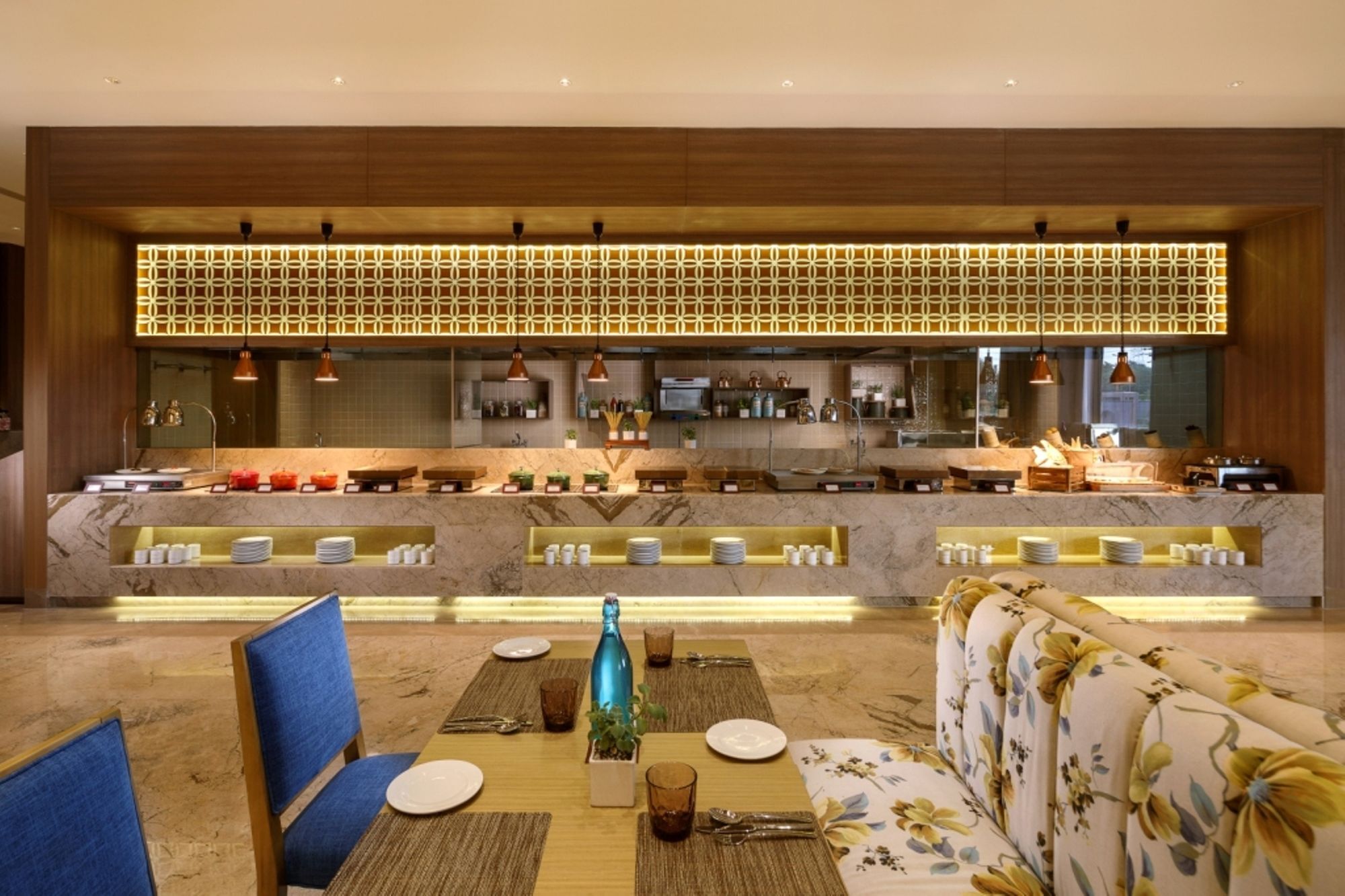 נוידה Sandal Suites By Lemon Tree Hotels מראה חיצוני תמונה