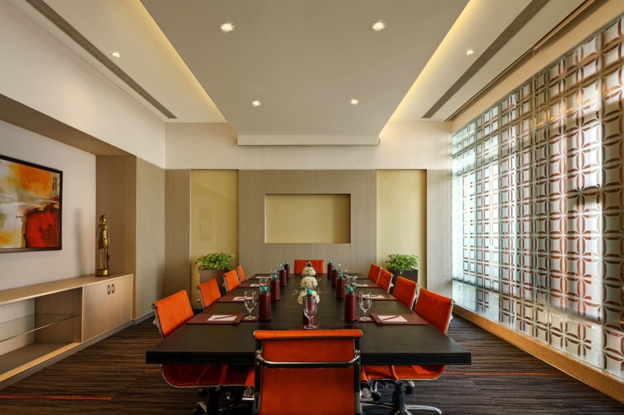 נוידה Sandal Suites By Lemon Tree Hotels מראה חיצוני תמונה